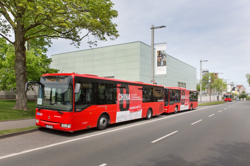 Bilderunterschrift: CHINA 8-Bus-Shuttles 